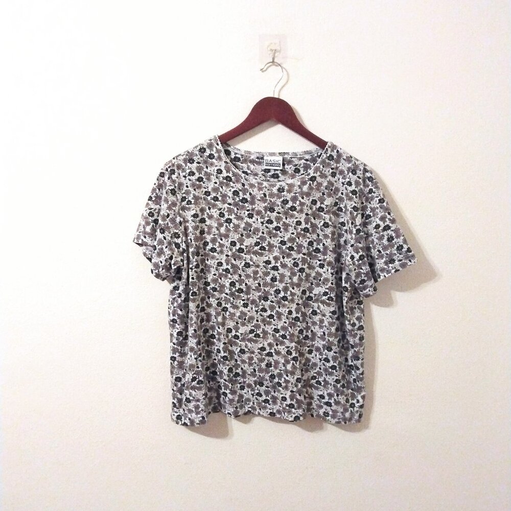 Basic Editions 90s medium floral shirt